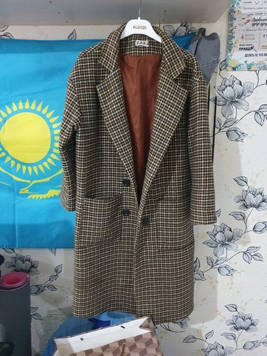 Пальто ZARA Стильное пальто