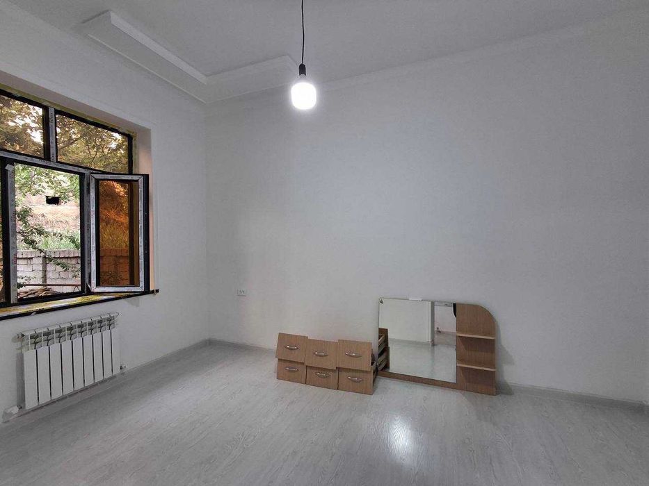 4.5 sotix hovli sotiladi, Chirchiq