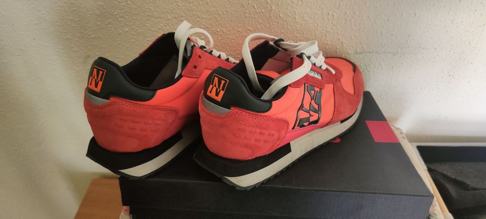 Мъжки маратонки нр.42,нови?