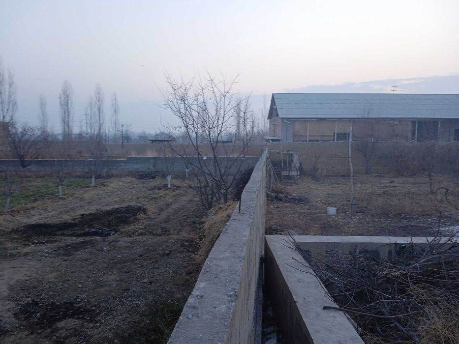 Участок земли размером в 4 соток