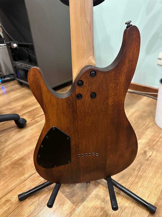 Электрогитара Ibanez S521