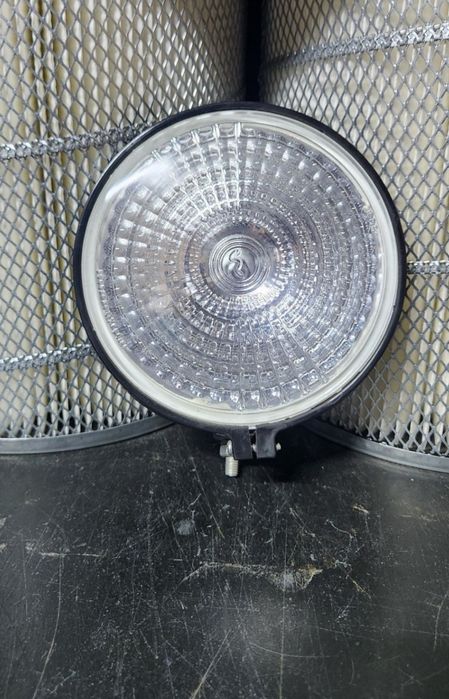 Фара МТЗ передняя