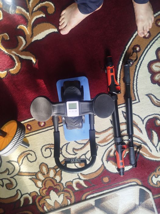 2 ta 12 kgdan gantel, 10 kg gantel, pres roliklar, 40 kg gruddigi