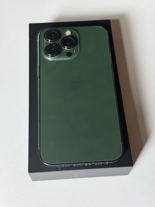 Смартфон Apple iPhone 13 Pro 256Gb NanoSIM+eSIM серый