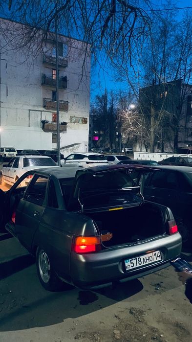 продам ваз 2110.