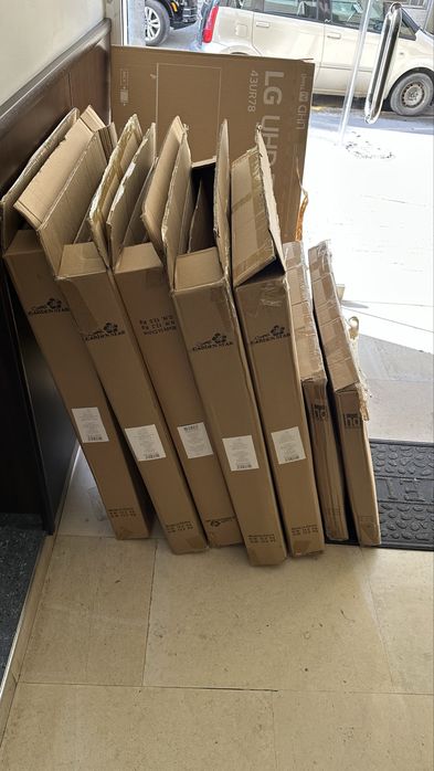 12 бр градински маси. Нови в опаковки.