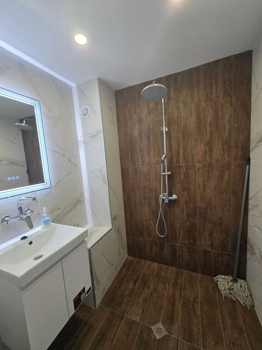 Тристаен апартамент в Надежда 2