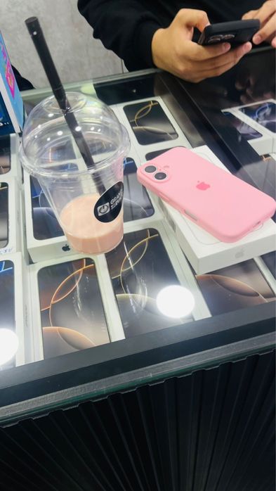 Iphone 16 ақ түстен/белый цвет