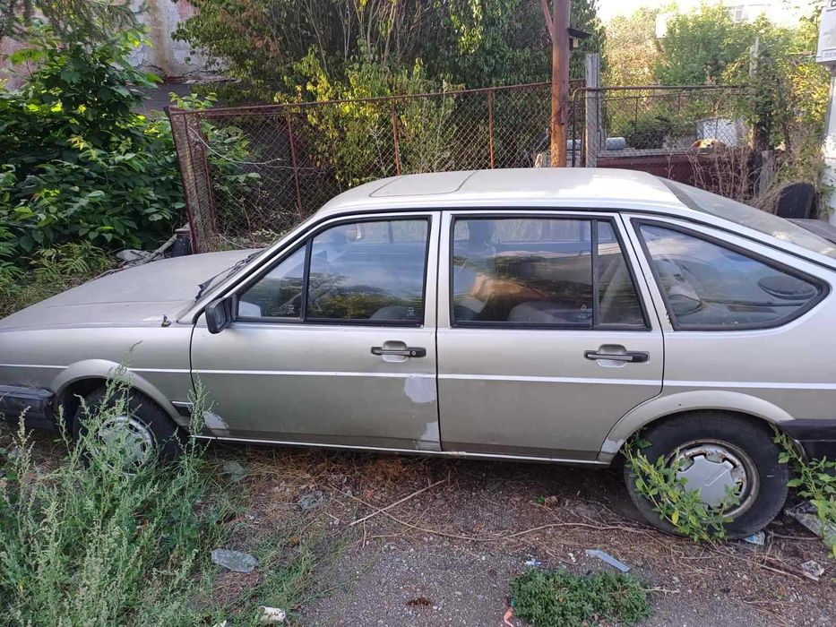 Продавам фолцваген  пасат  1987.г