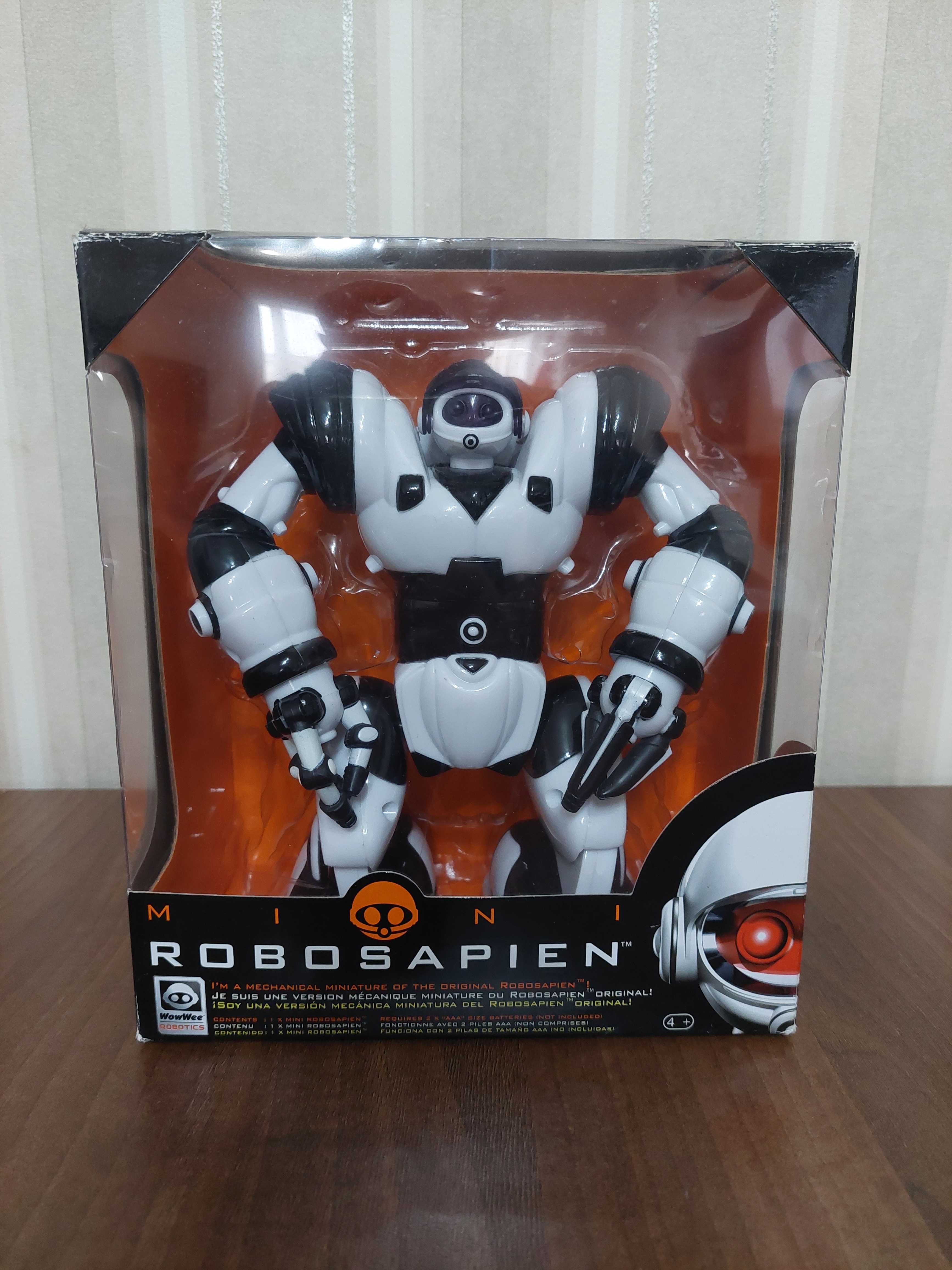 Mini deals robosapien robot