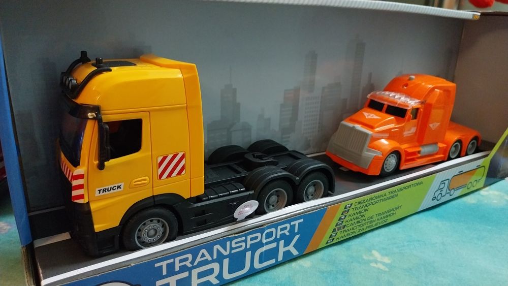 Камиони за момченца