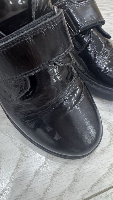 Лаковые туфли на мальчика