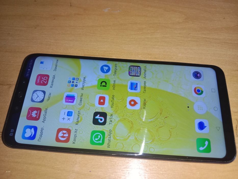 Телефон Huawei i9s