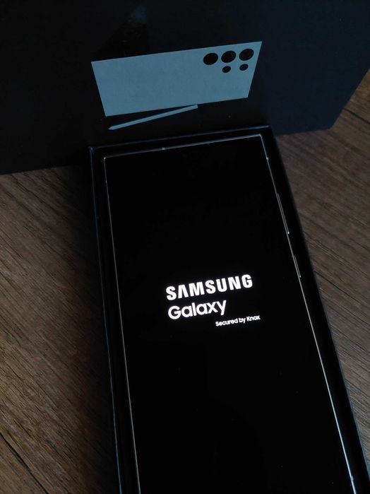 ГАРАНЦИЯ Samsung S24 Ultra 256 12 + зарядно и кейс