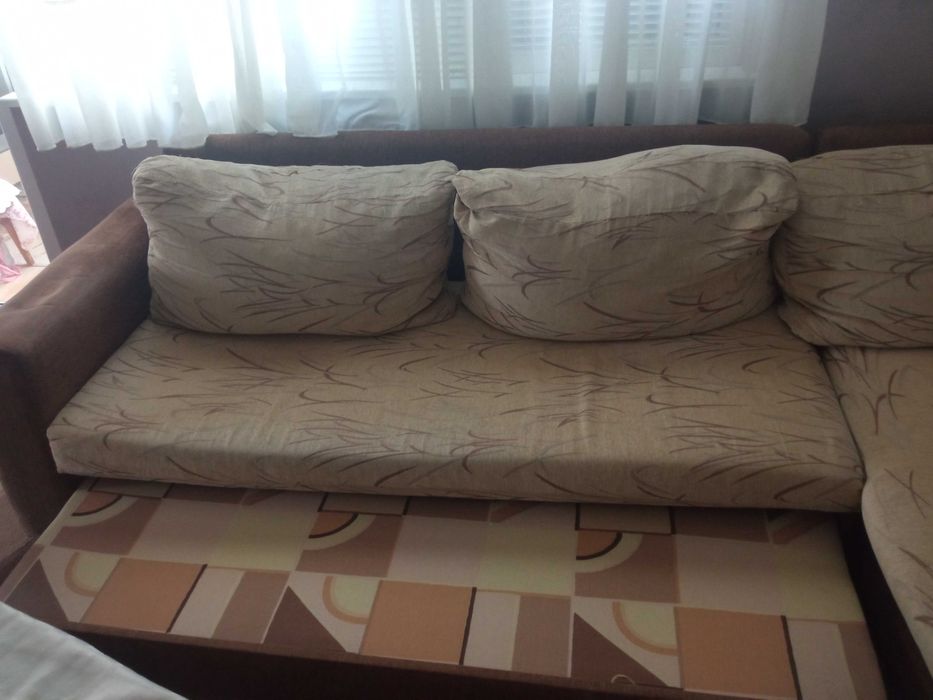 Холов ъглов диван