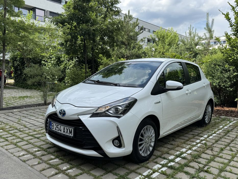Toyota Yaris 2019 garantie 2030 1.5 VVT-I Hybrid Automat CVT 80.000KM achizionat de nou din reprezentanta toyota