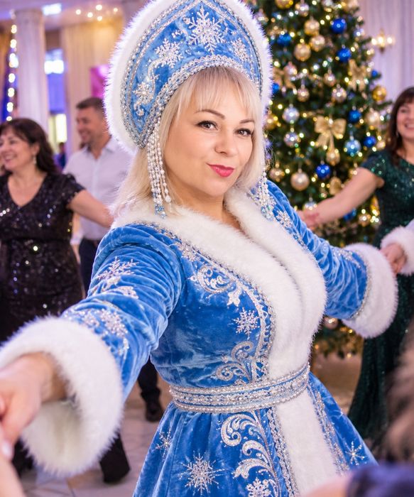 Дед Мороз и Снегурочка