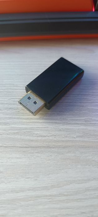 Переходник с  HDMI на DP в хорошем состоянии