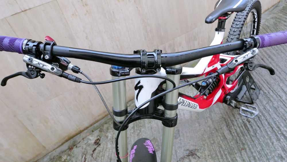 Specialized Demo 8 II – DownHill легенда