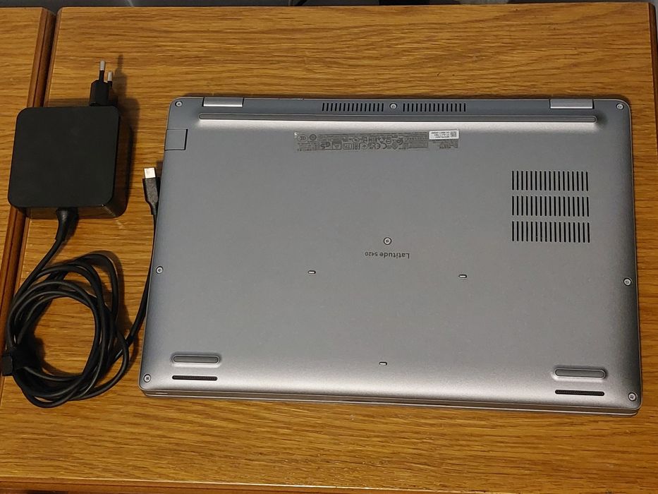 Laptop 14' Dell 5420 i5 1135g7, 16GB, 512GB, Iris Xe Graphics, Windows 11 Office 2024