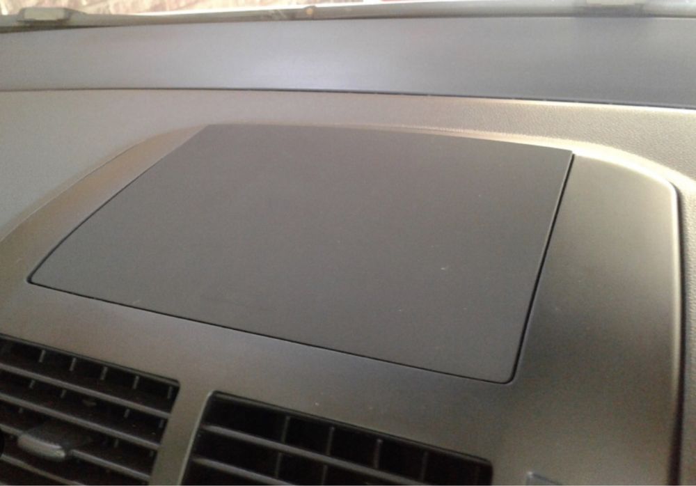 Централна жабка VW Polo 9N3