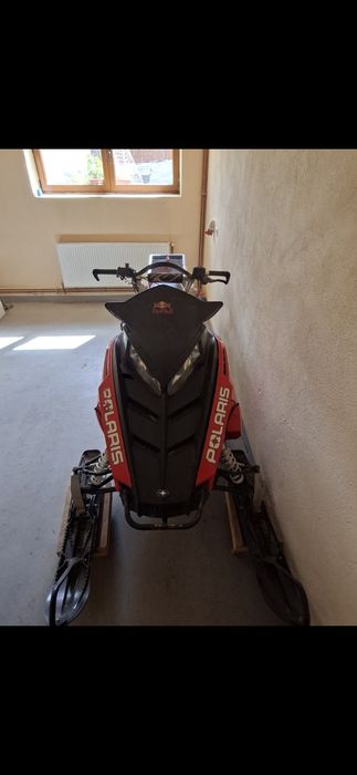 Snowmobil Polaris PRO RMK 800