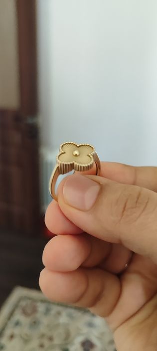 Алтын сақина сатылады