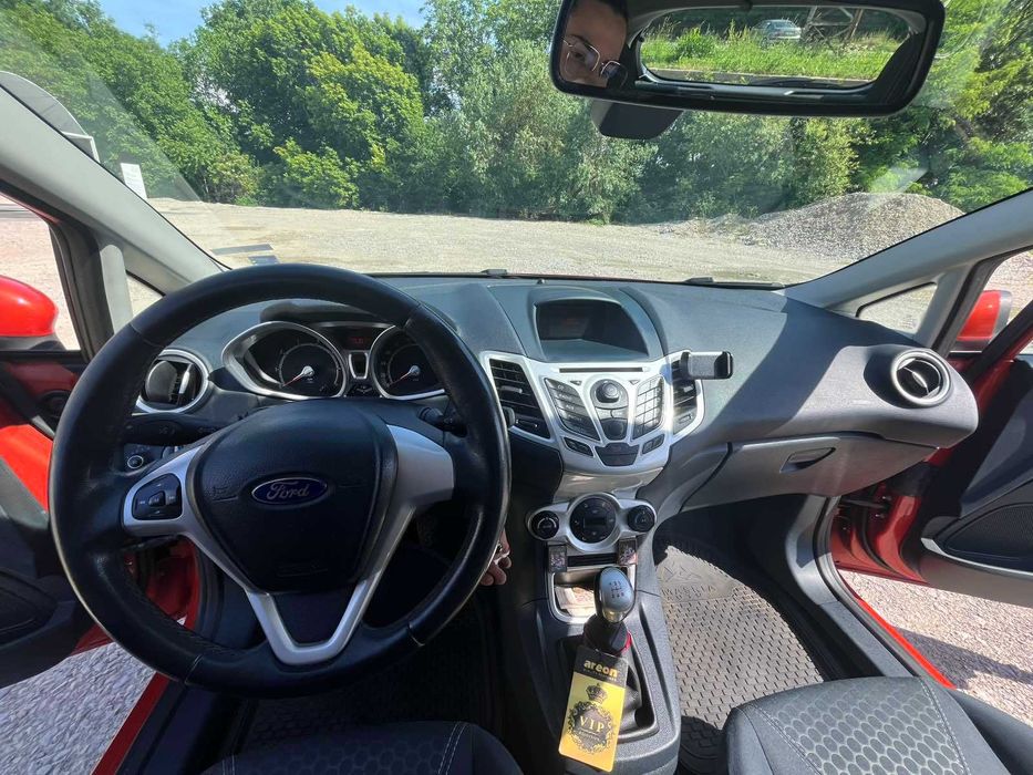 Продава се Ford Fiesta 1.25 Duratec DOHC в отлично състояние!