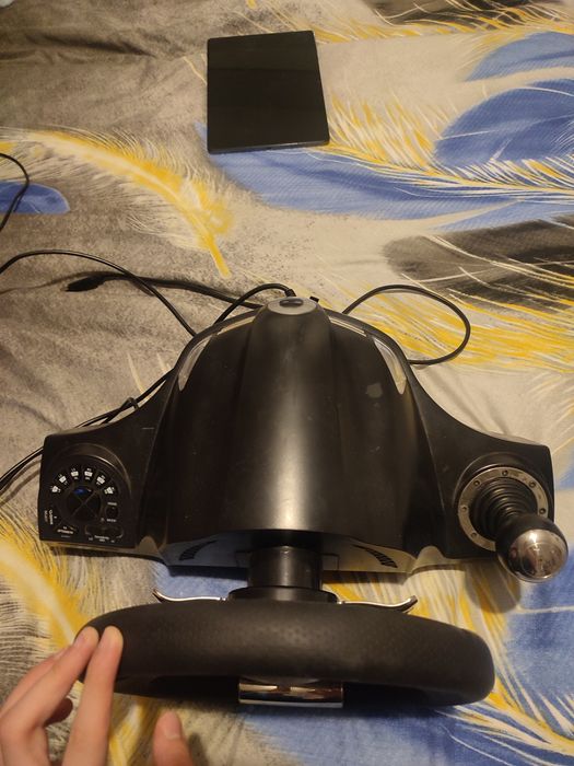 Vând volan gaming myria