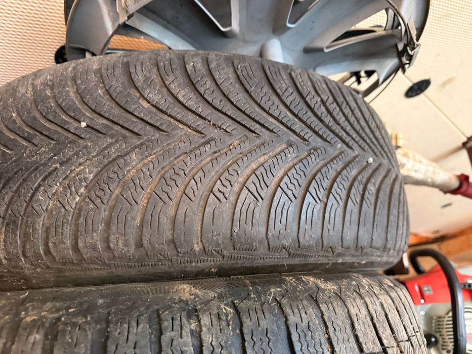 Roți iarnă 205/60/16