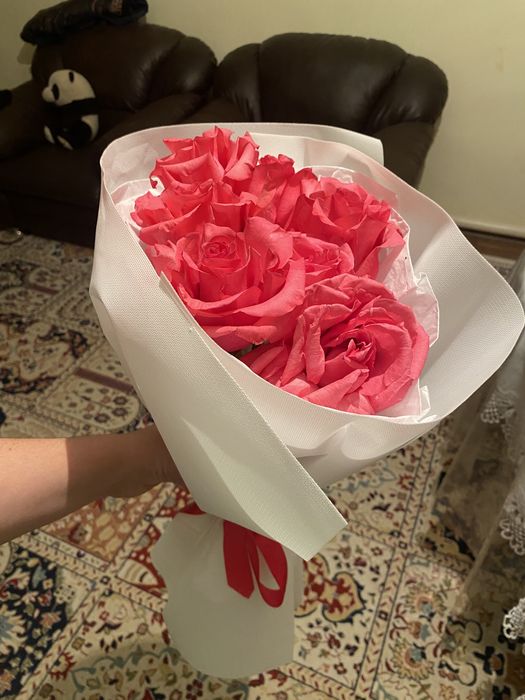 Есть букет за 2000 тг