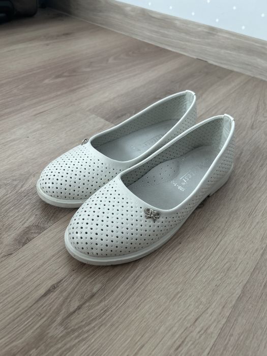 Балетки белые для девочки