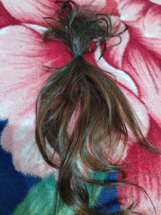 Продаю волосы 30-35 см