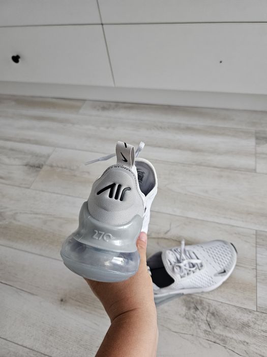 Nike Air Max 270