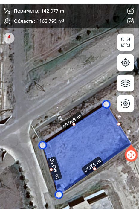 Moshina bozor qatorida 10 sotix yer sotiladi.