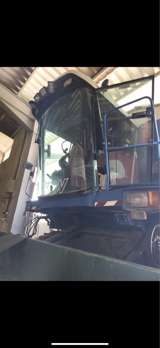 Комбайна NDW с всички хедери и 2 контри