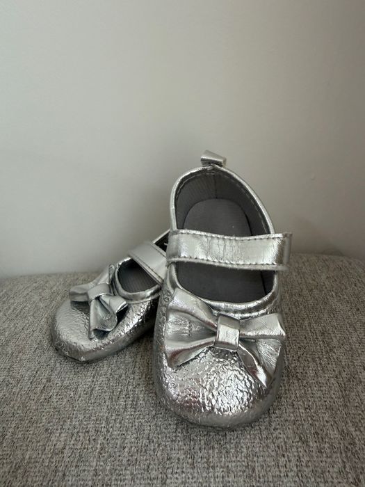 Бебешка рокля, панделка за коса и ръкави