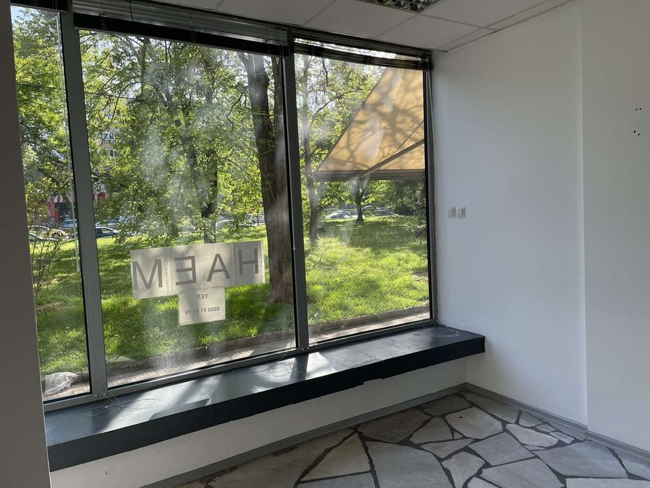 Дава се под наем Магазин в София, Гео Милев - 74 кв.м за 750 € - Снимка #2