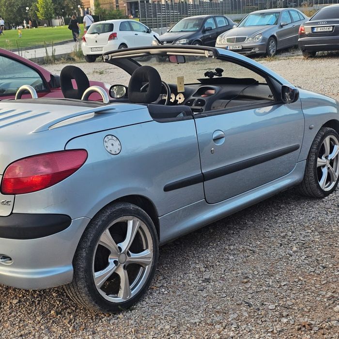 Автомобил  Peugeot 206