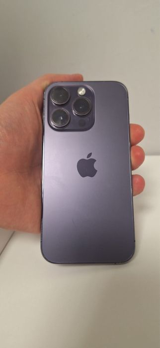 Продам айфон 14 pro