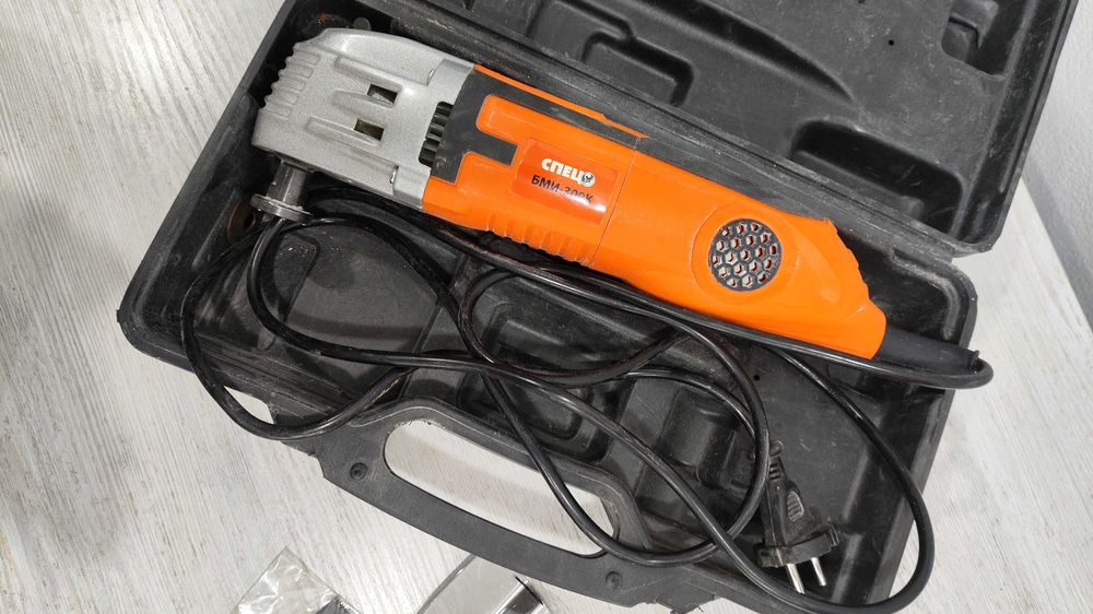 Аренда Многофункциональный реноватор СПЕЦ БМИ-300К Аренда Инструментов