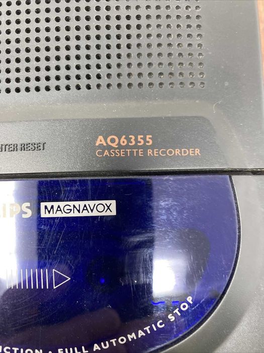 Преносим касетофон Philips Magnavox -AQ6355 ,за колекционери,работи