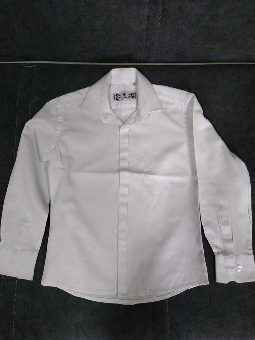 Продам костюм для мальчика, фирменный GROVANA + рубашки