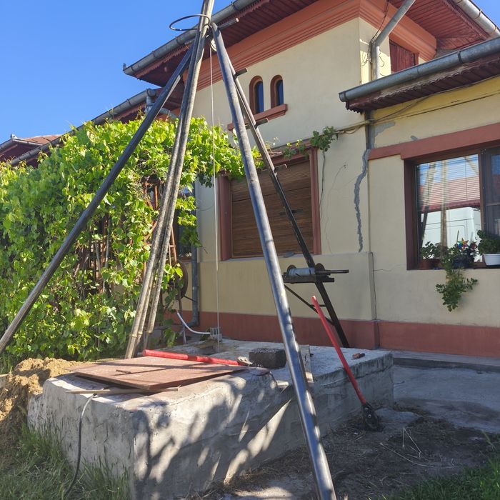 Foraje puțuri denisipari prelungiri piloni de susținere