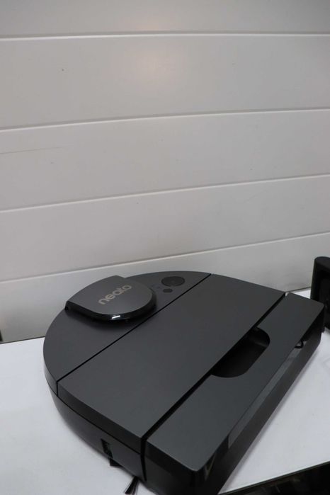 Роботизирана прахосмукачка Neato Robotics D10  НЕРАБОТИ