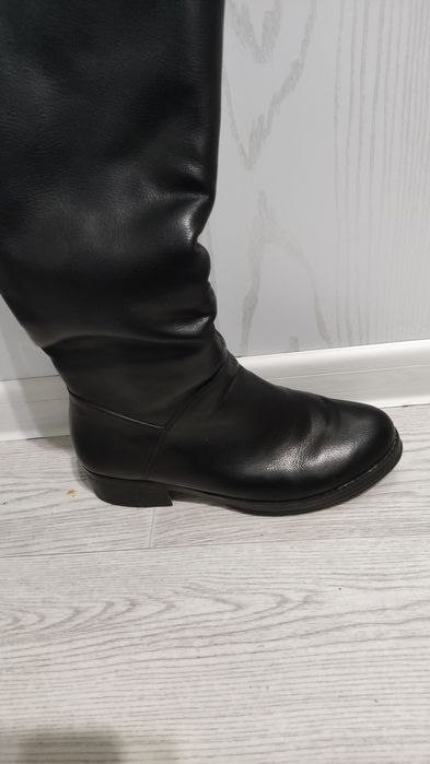 Продается зимние сапоги