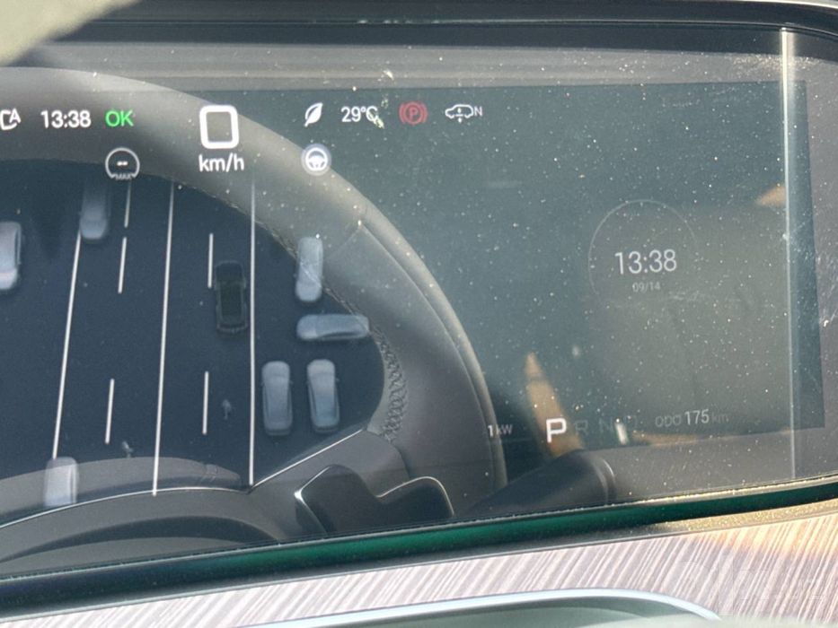 BYD Denza N9 Новая Без пробега Срочно