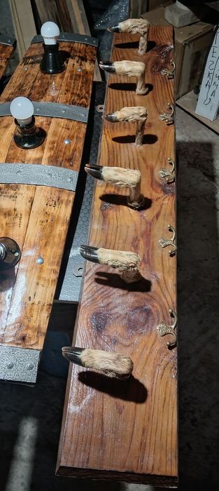 Ретро закачалка и плафони  от буре  подходящи  за  навес  или  барбекю