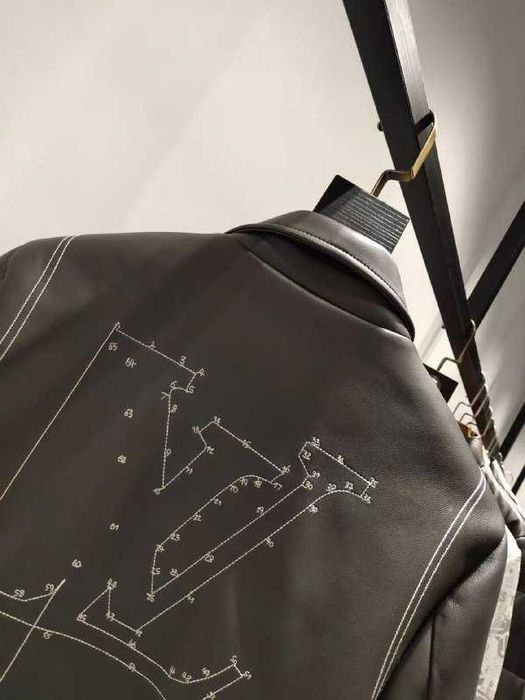 Geaca Louis Vuitton Piele 100%