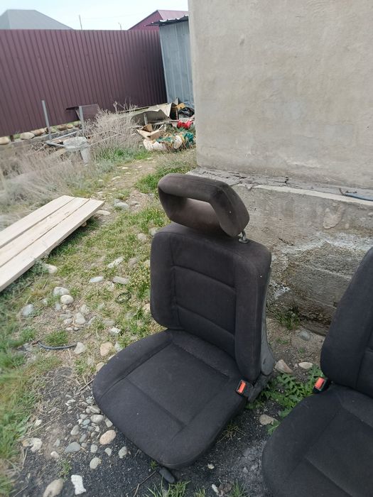 Сидение на ауди 100 с3